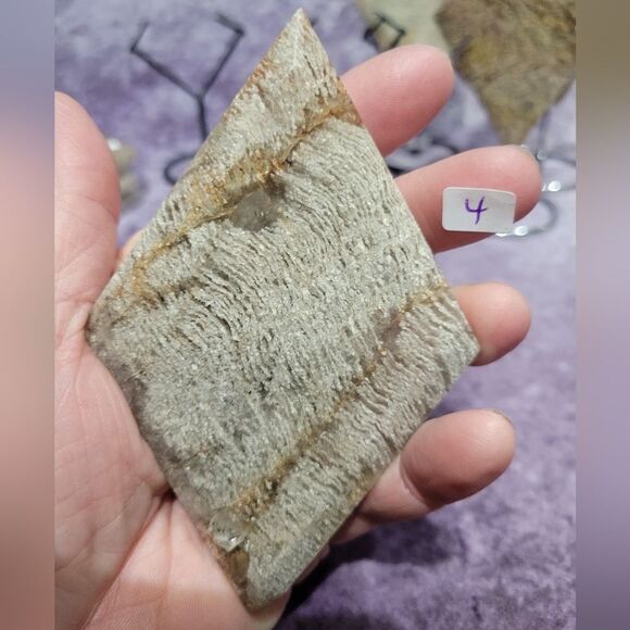 Garden Quarts Rhombas with Stands - Picture 10 of 11